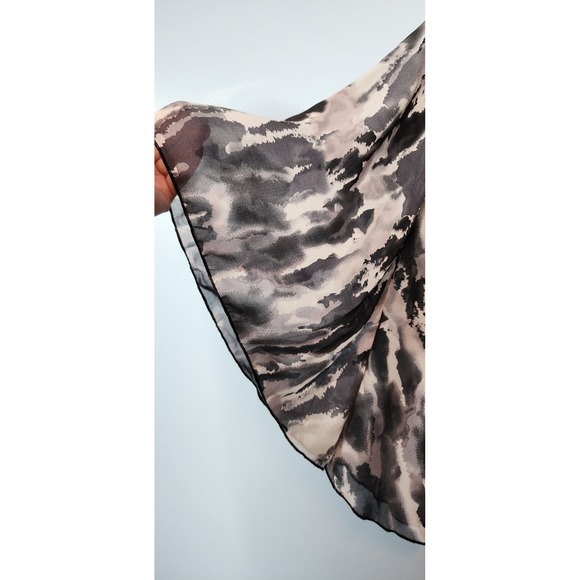 Paraphrase Abstract Print Cape Top Flowy Blouse Lightweight Black Beige Small - Picture 5 of 6